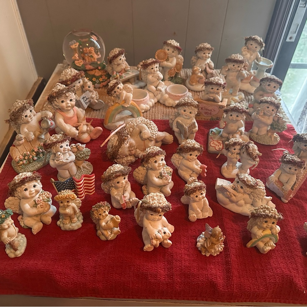 Assorted Cream Cherub Figurine Collection - Decorative Home Accents